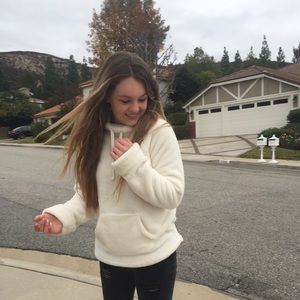 Meet your Posher, Summer