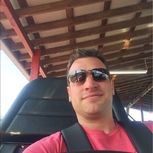 Meet your Posher, Chris