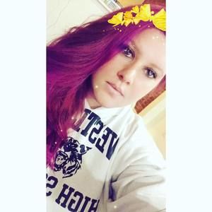 Meet your Posher, Julia