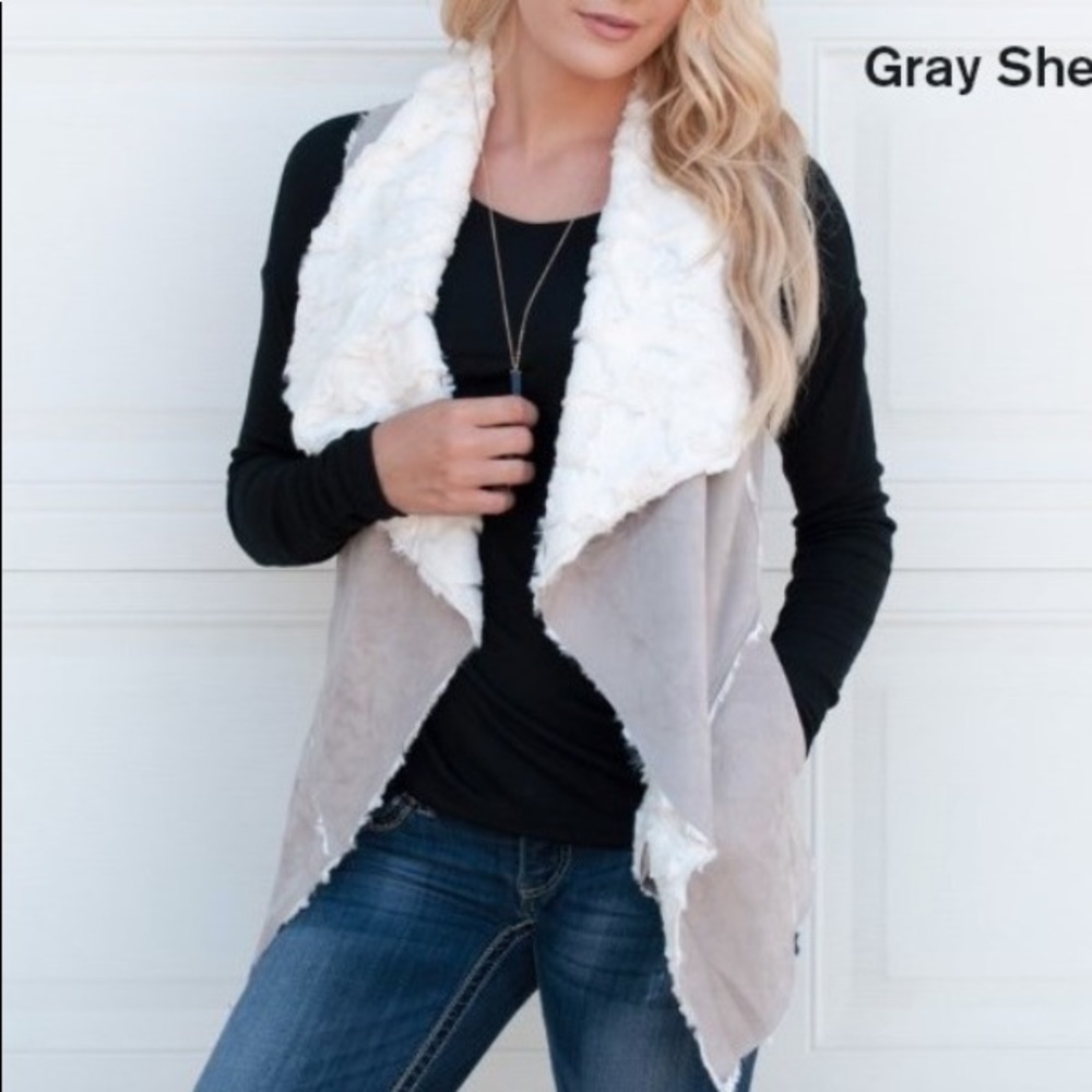 Me Too faux shearling vest size M