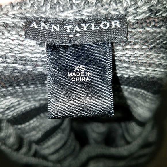 Nwot Ann Taylor Gray Striped Sweater - Picture 5 of 5
