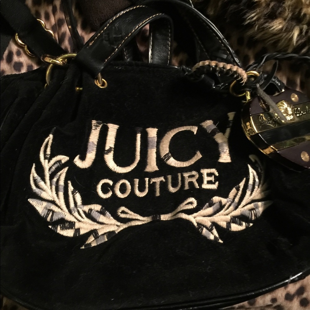 Juicy Couture small hobo w/ lg heart&tassel charm