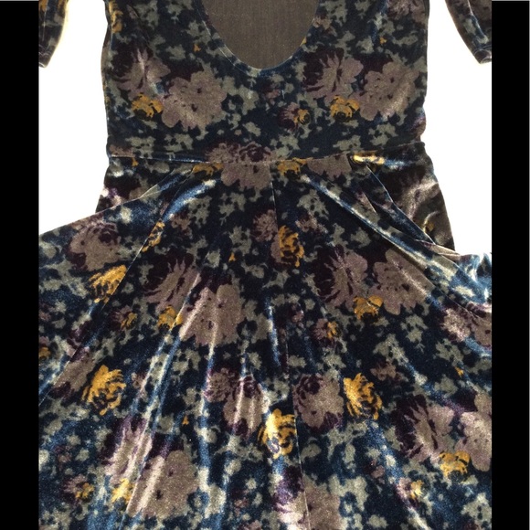 Kimchi Blue Skater Dress Floral Velvet Fit & Flare - Picture 5 of 8
