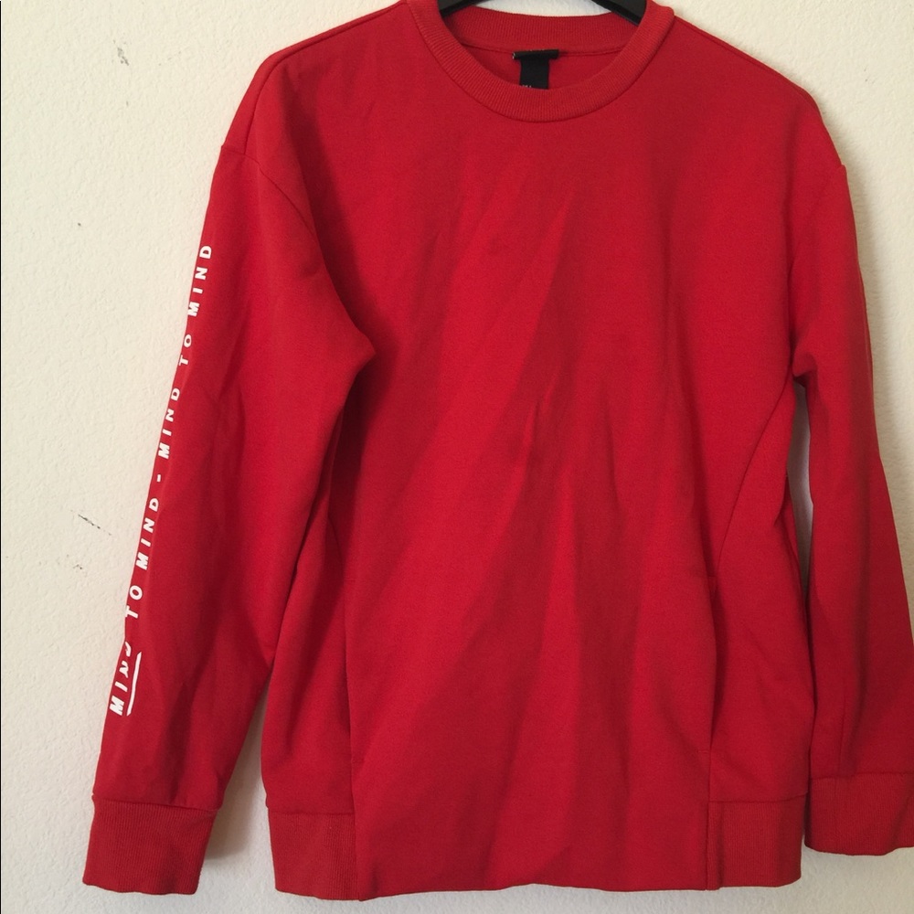 {winter} Cherry Red HM Sweatshirt🌹