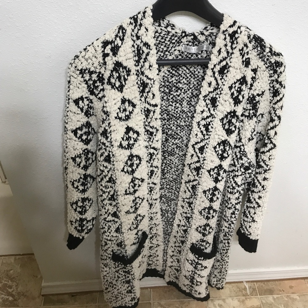 🖤WARM BLACK AND WHITE LONG CARDIGAN