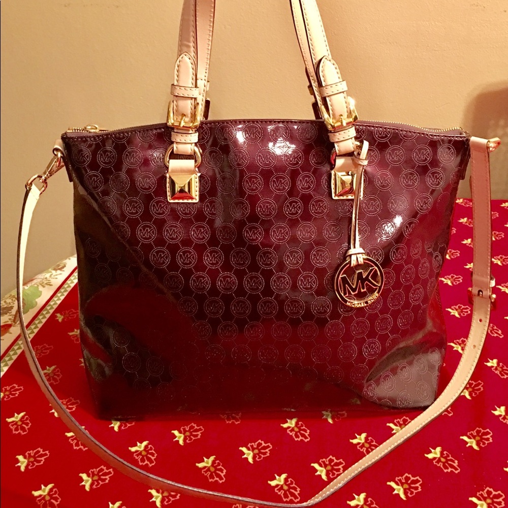 MICHAEL KORS handbag