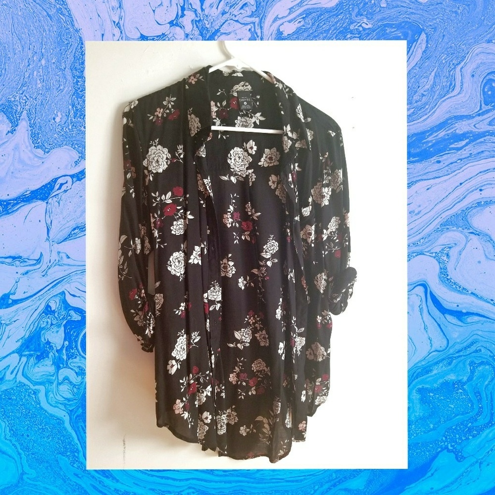 Black Floral 3/4 Top