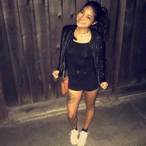 Meet your Posher, Aki