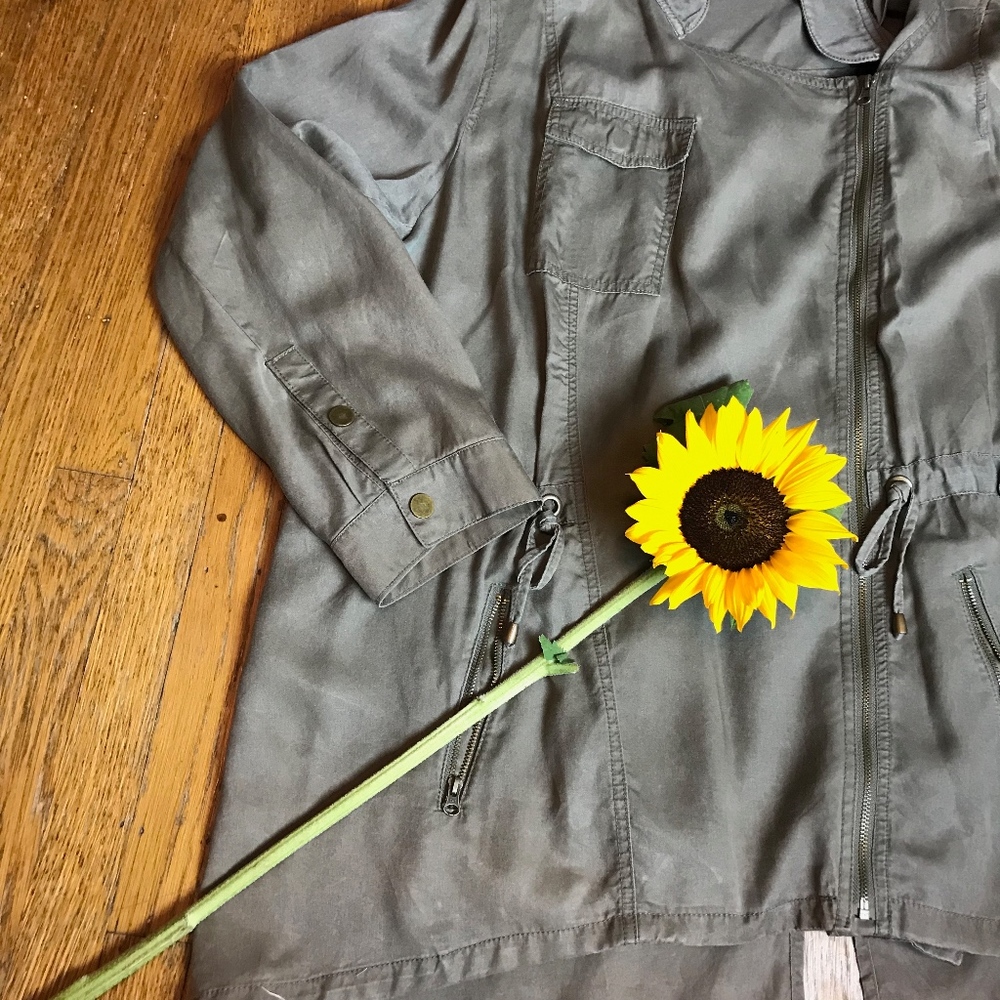 Jacket - Picture 2 of 3