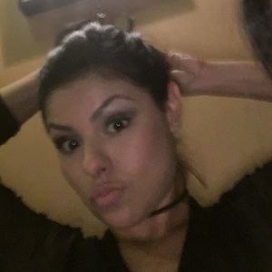 Meet your Posher, Priscilla