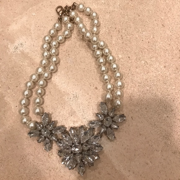Jewelry - Pearl Necklace