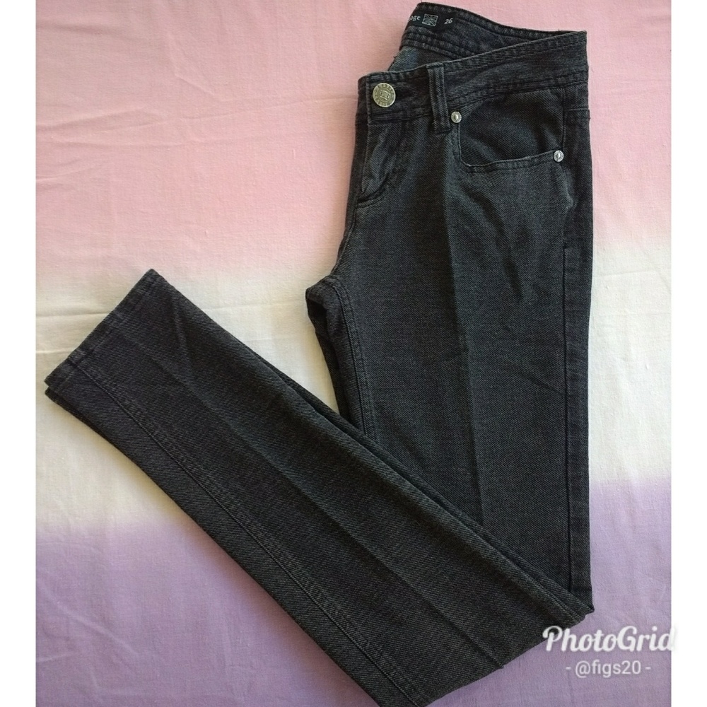 London Bridge Skinny Pants