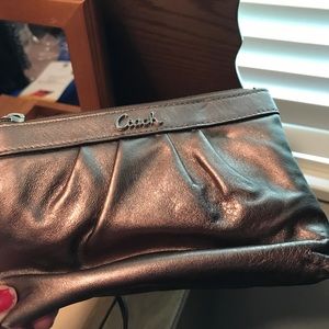 Wristlet coach