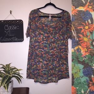 LuLaRoe Classic Tee XL. Flower paisley