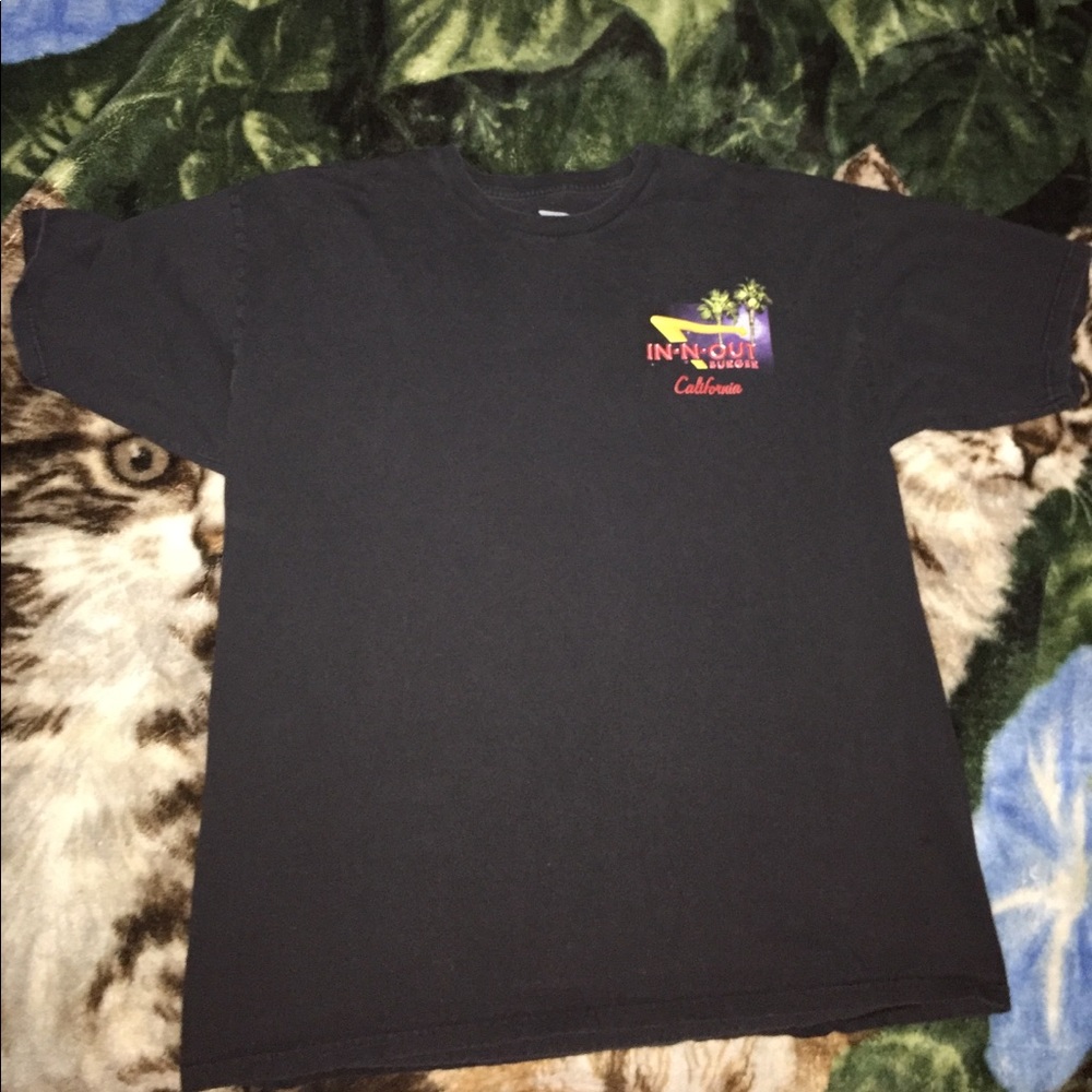 In and out burger shirt sleeve shirt
