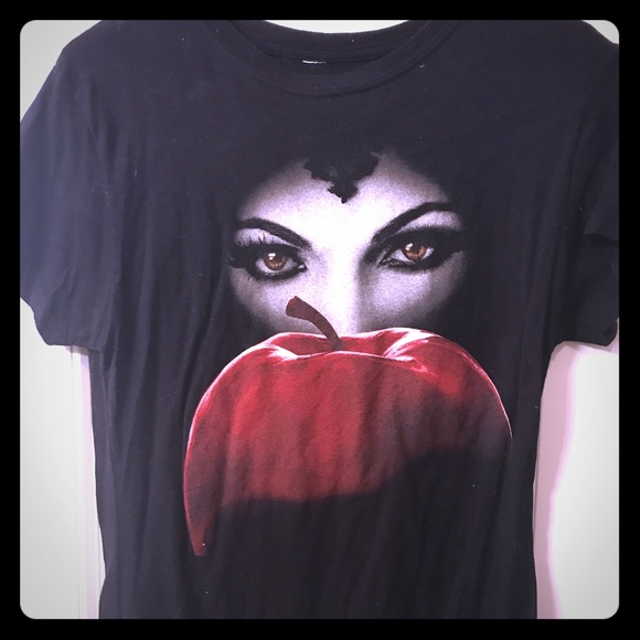 Once Upon A Time T-shirt 🍎 - Picture 1 of 1