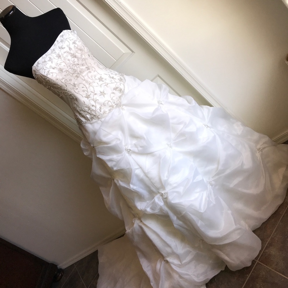 Allure Bridals Wedding Dress