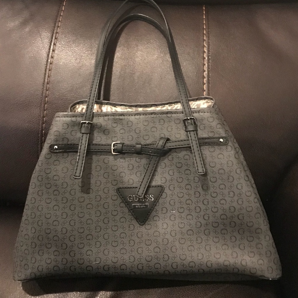 🚫SOLD🚫♥️Guess bag♥️