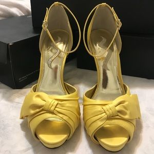 Nina Electra - yellow heels