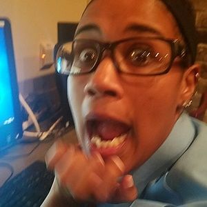 Meet your Posher, Shandrea