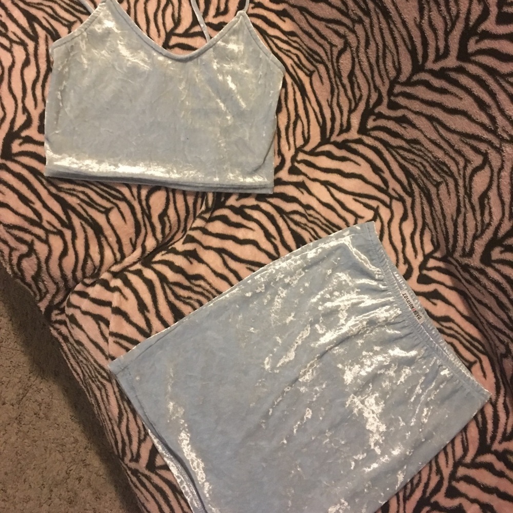 Fashion Nova velour set