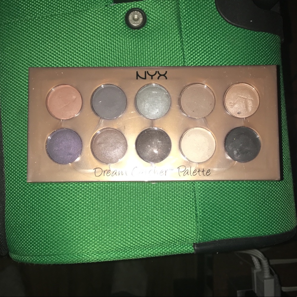 NYX dream catcher palette