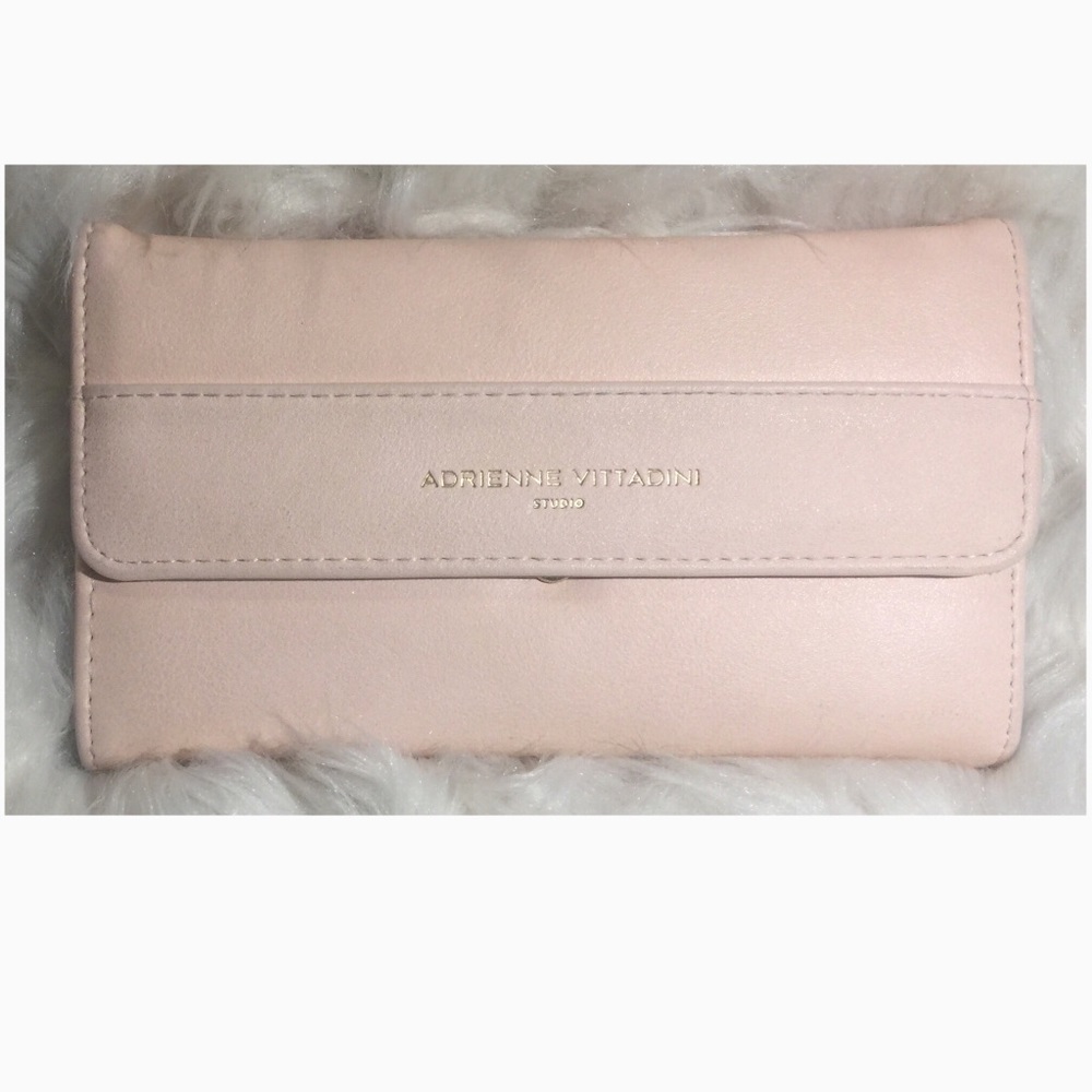 Peoni pink Adrienne Vittadini wallet