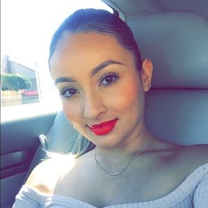 Meet your Posher, Alba