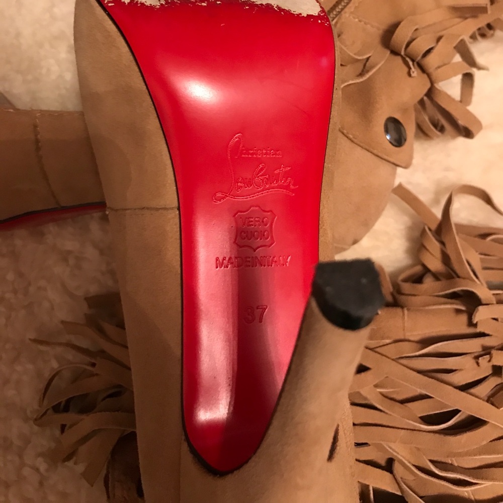 Shoes - Picture 3 of 4