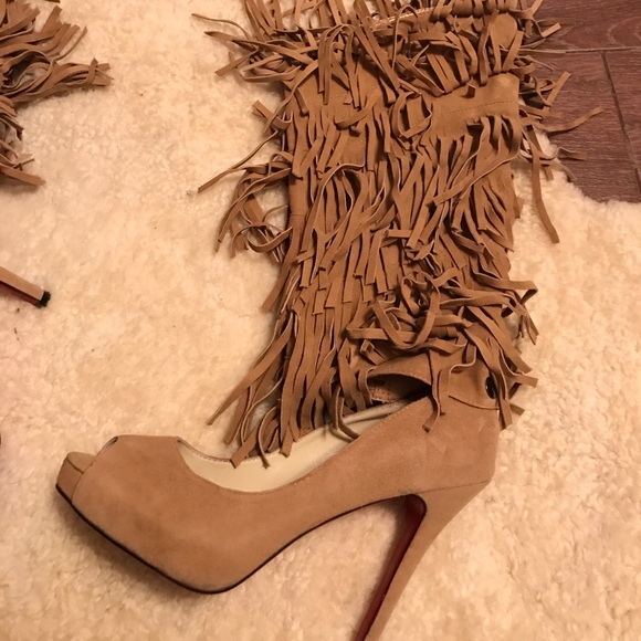 Shoes - Picture 2 of 4