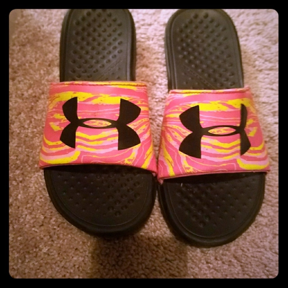Under armour slides