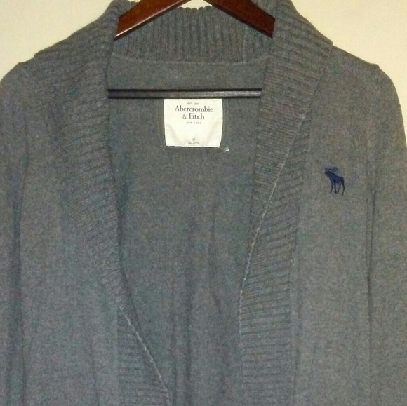 Abercrombie and Fitch Cardigan wool - Picture 3 of 4