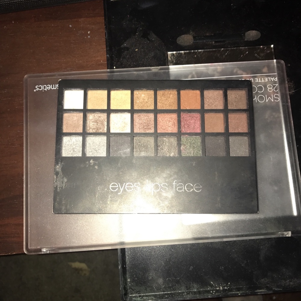 E.L.F. 32 count eyeshadow palette