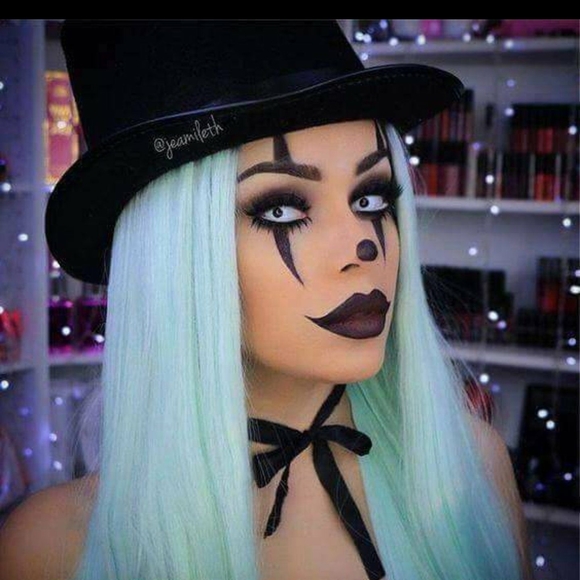 Meet your Posher, Andrea - Picture 1 of 1