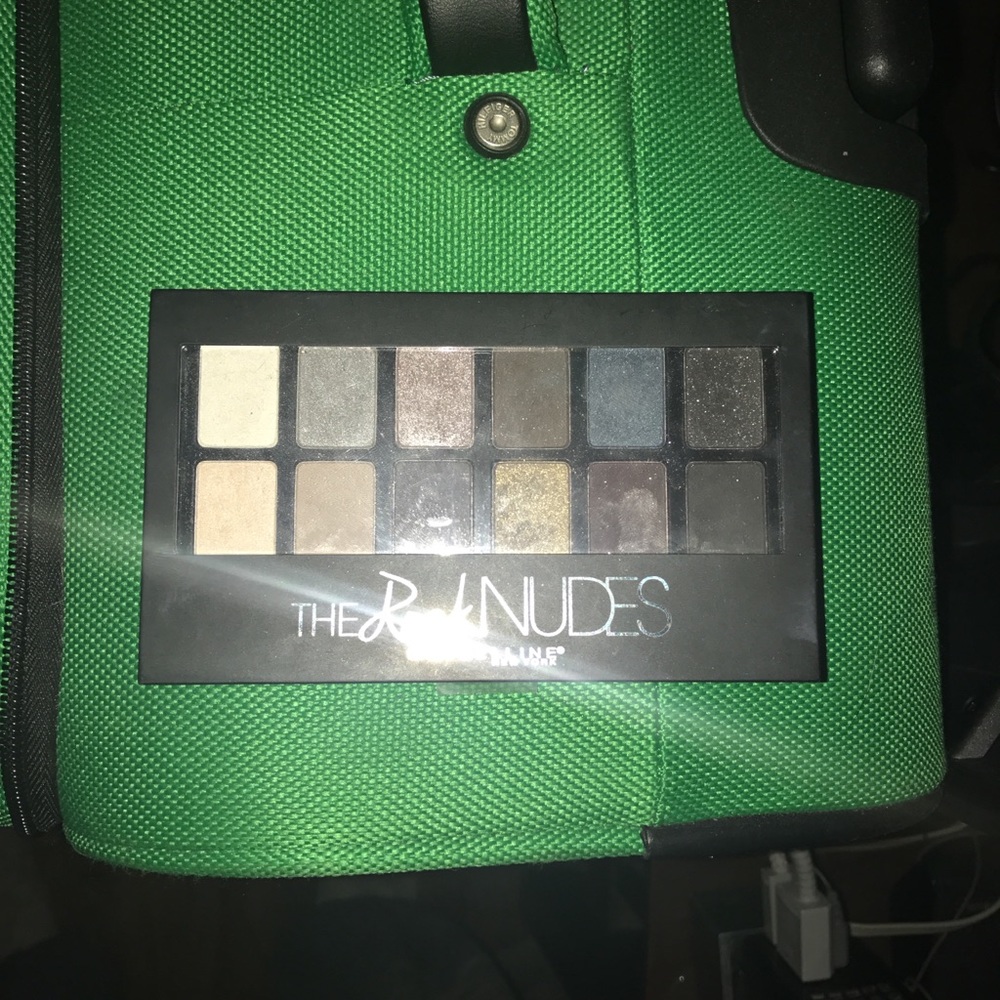 (HOLIDAY DEAL IN LISTING!) Rock Nudes palette