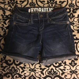 Hydraulic Shorts: Lola Curvy