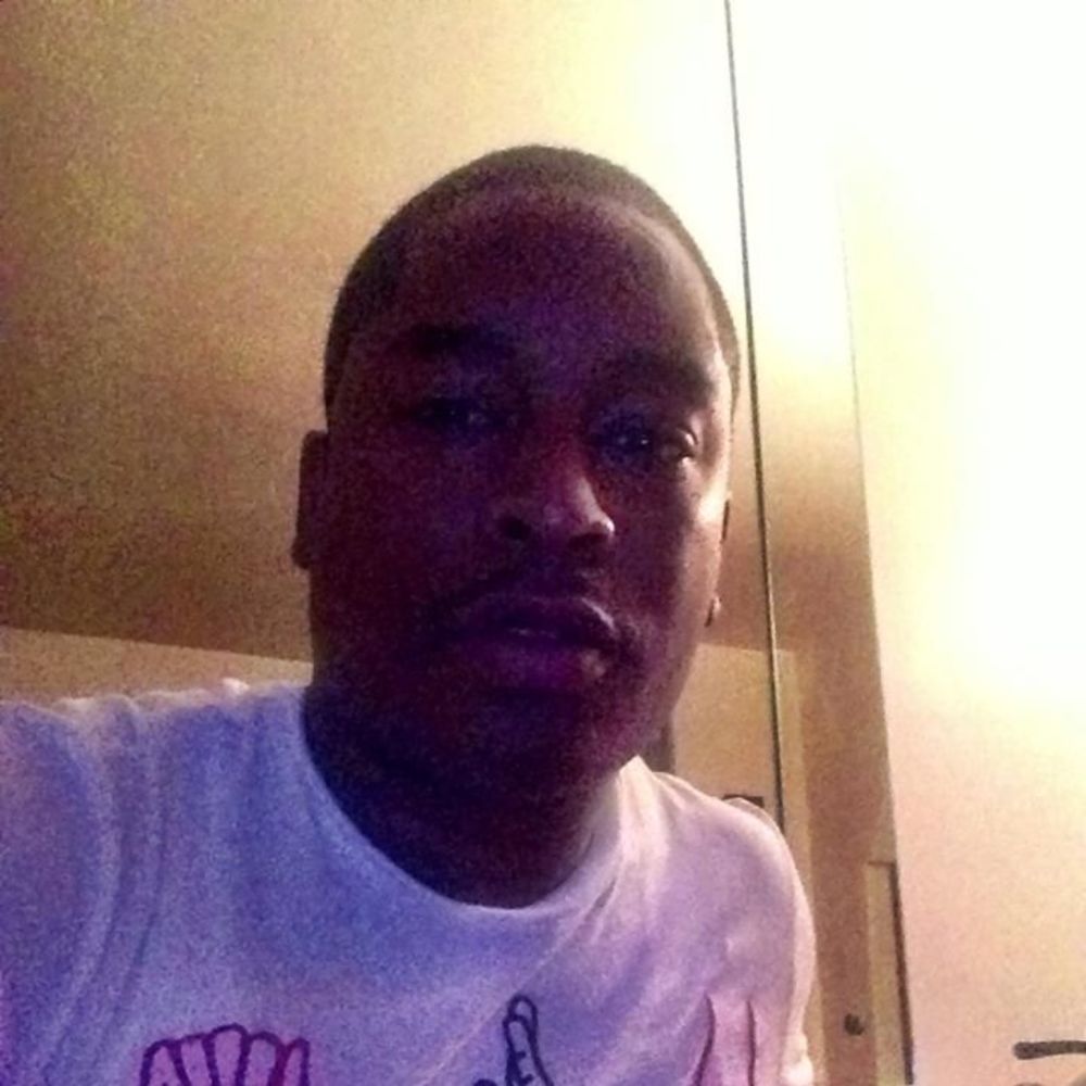 Meet your Posher, Dontay