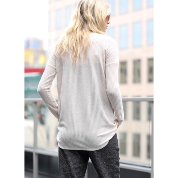 Restocked! Waffle top long sleeves - Picture 3 of 3