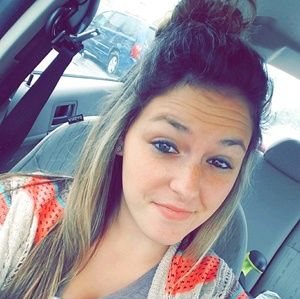 Meet your Posher, Kayelee