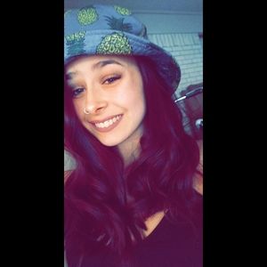 Meet your Posher, Lexi