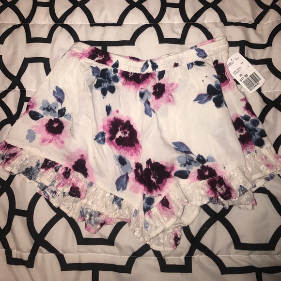 Soft Comfortable forever 21 floral shorts - Picture 1 of 1