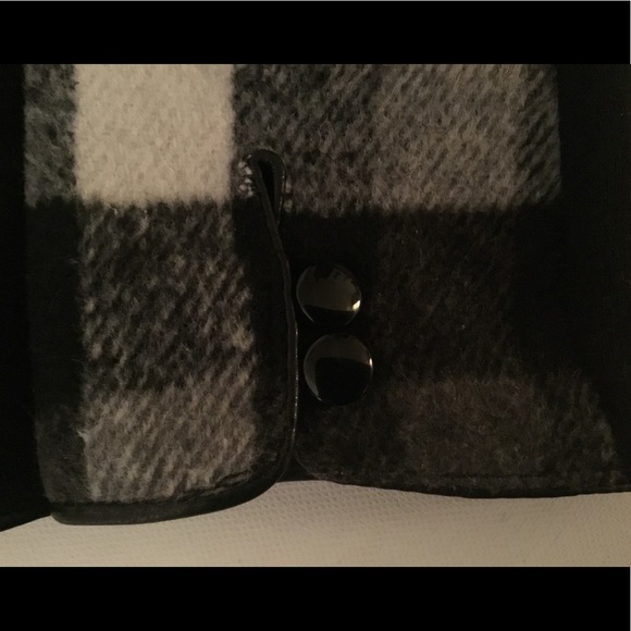 Classic plaid with touch technology - Picture 2 of 8