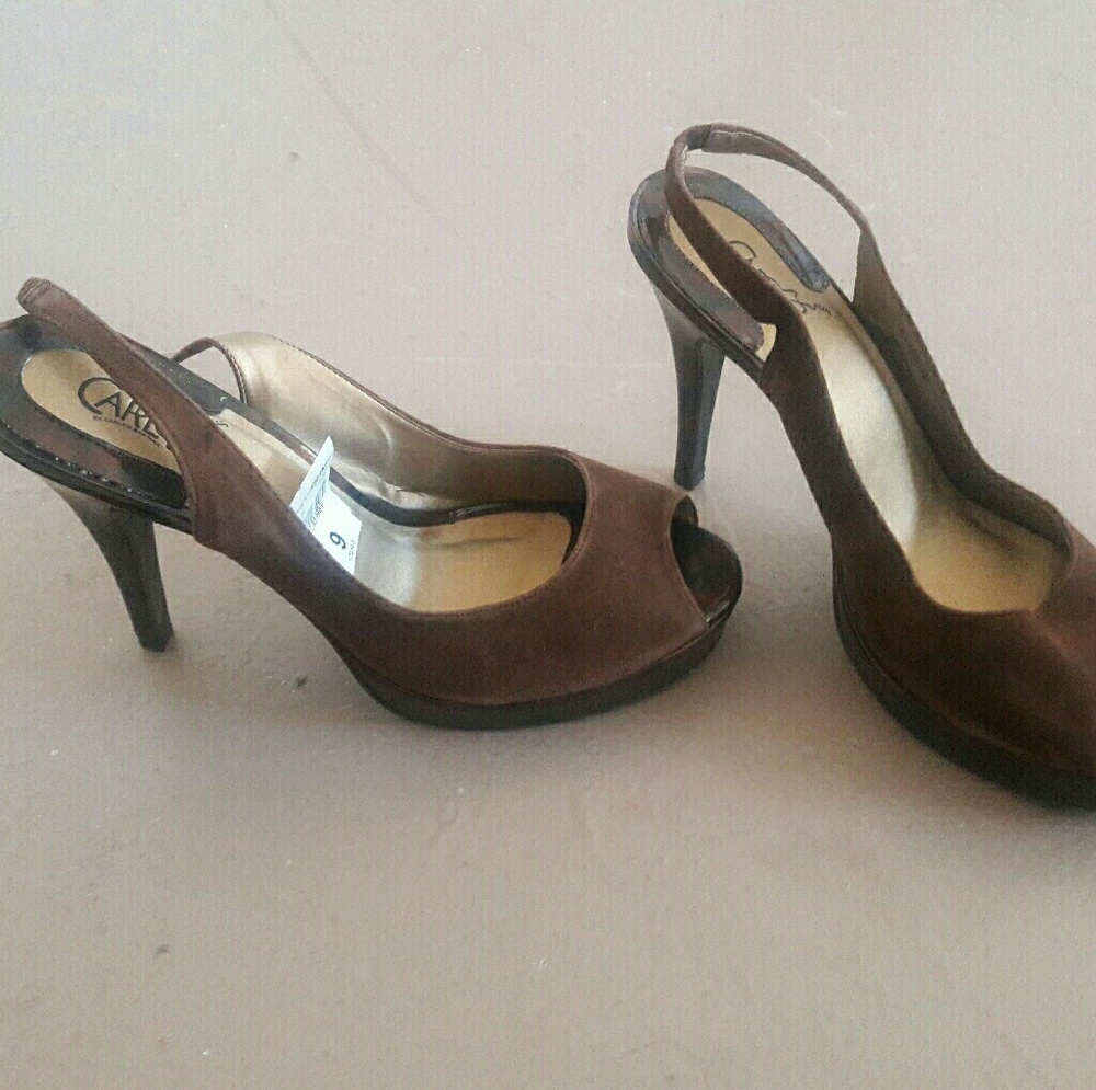 Carlos Santana Elise Slingback Platform Pumps