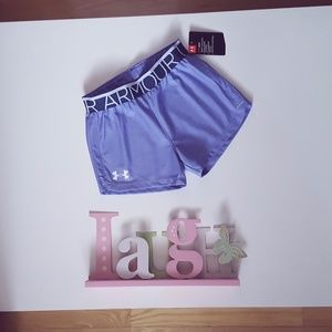 NWT Under Armour kids shorts