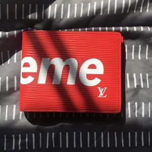 Supreme X Louis Vuitton Wallet,Limited