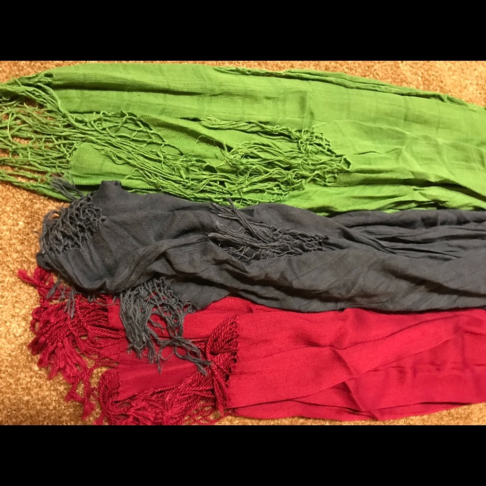 Scarves - Picture 2 of 3