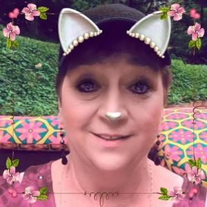 Meet your Posher, Bobbie