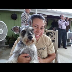 Meet your Posher, Mireya