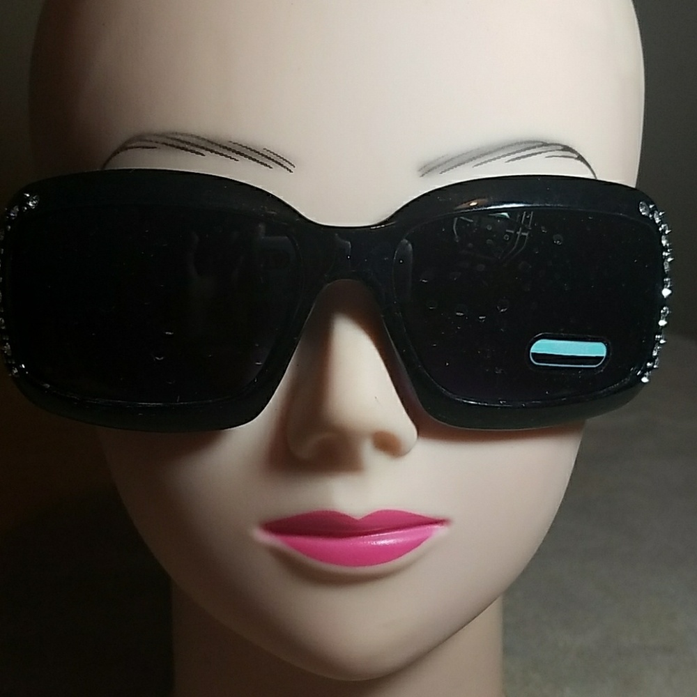 Black shades-gold cross silver circle bling handle