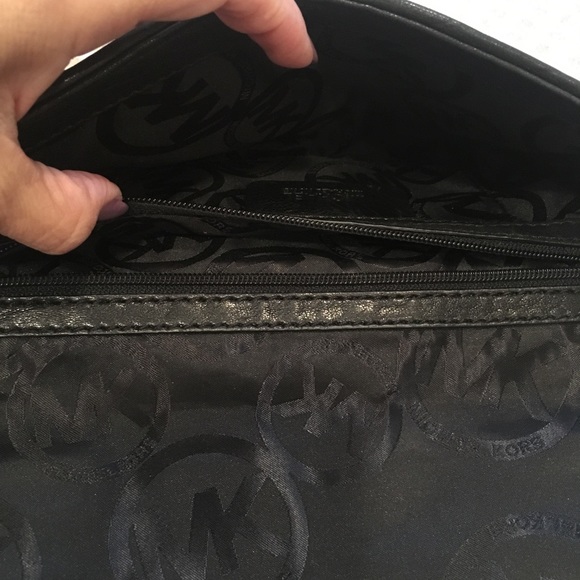 ⭐️ Michael Kors evening Clutch 👛 - Picture 5 of 8